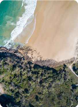 Drone photograph of the coastline of Noosa Heads, Queensland Australia.