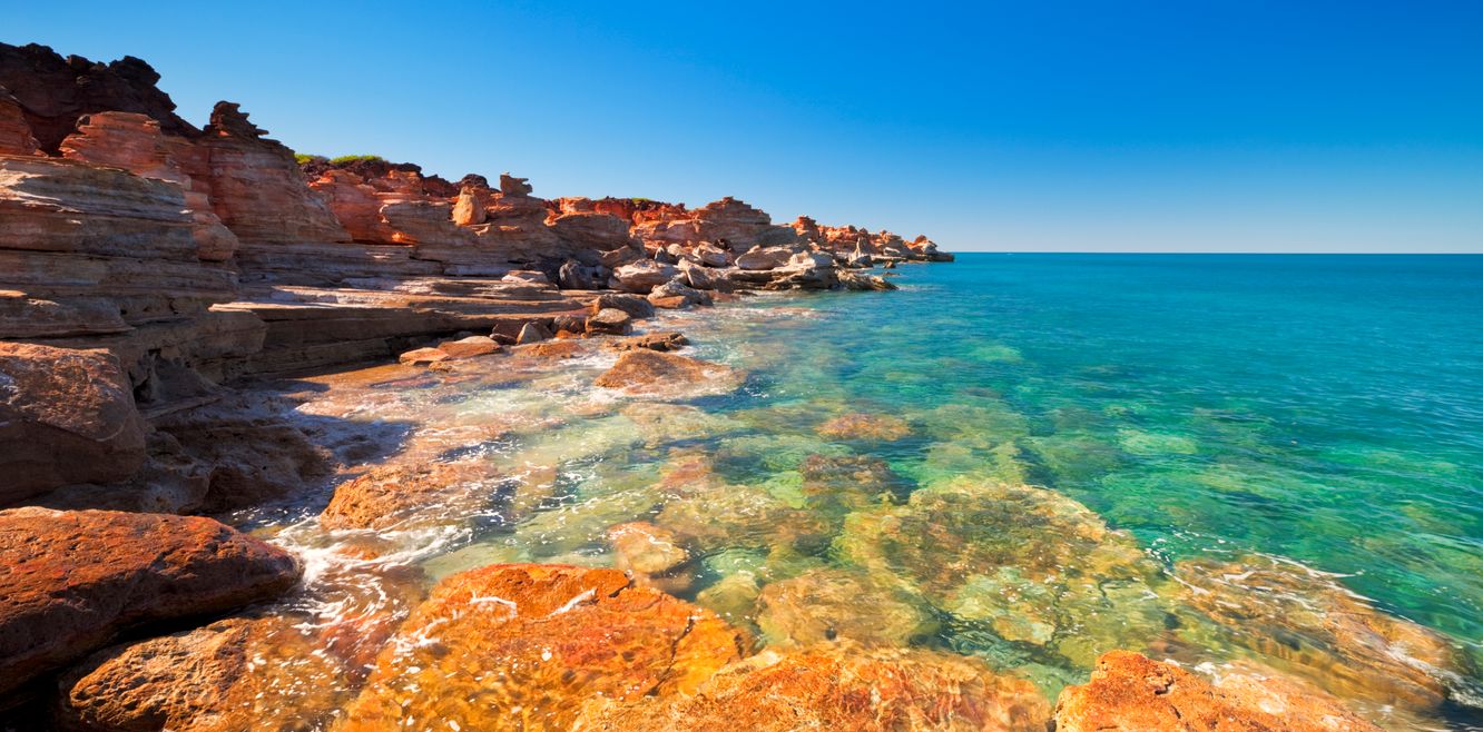 Red coastal cliffs at Gantheaume Point, Broome, Western Australia.
