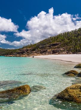 The beautiful white sand Whitehaven Beach on the Whitsunday Islands near Airlie Beach, Queensland.